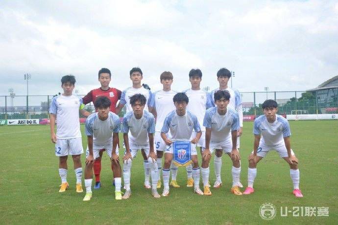 傅欢因擅自离队和缺勤，扣除23赛季绩效奖金，罚款5万元，并且解除合同。